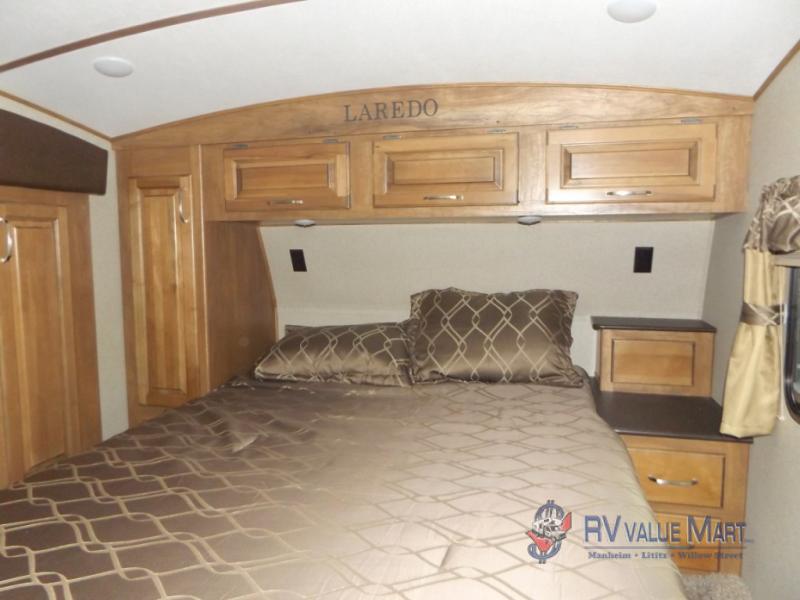 RV Value Mart Keystone Laredo Bedroom
