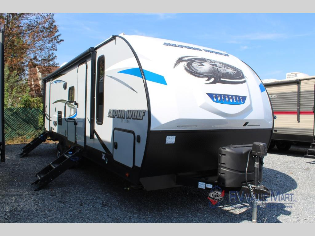 Forest River Cherokee Alpha Wolf Travel Trailer Review: 3 Ways to