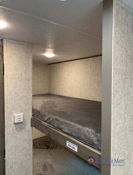 Coachmen apex travel trailer bunks