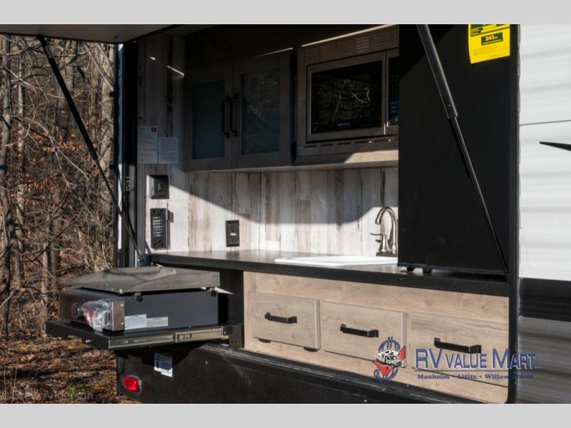 Palomino Puma Travel Trailer Review 4