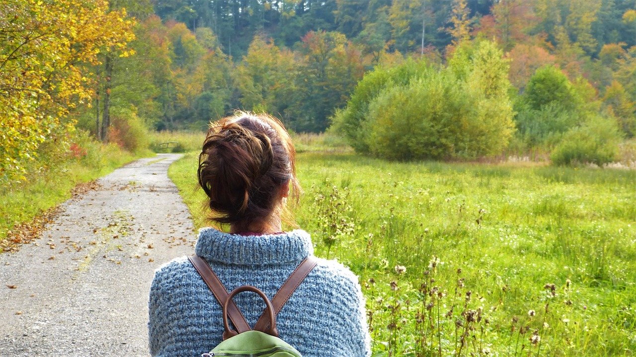 women walking autumn